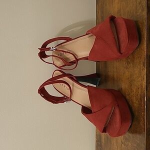 NWT Torrid burgandy suede platform heels size 9W